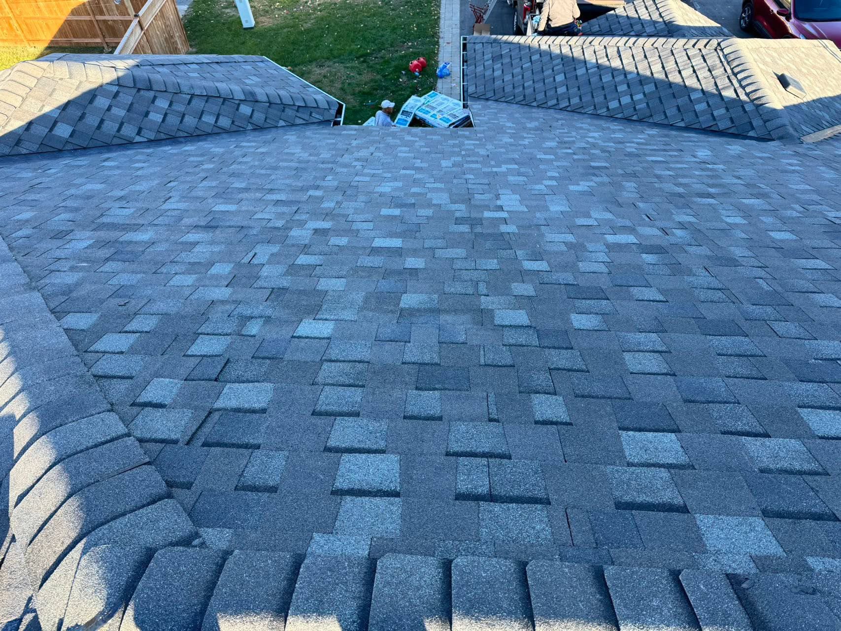 New architectural shingle roof on a Bay Area home